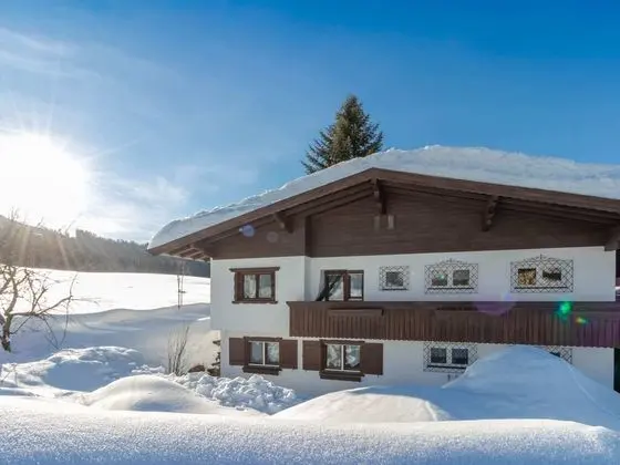 Spacious Holiday Home in Sankt Johann near Ski Area - Dış Mekan