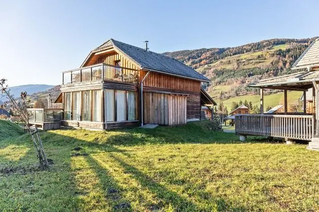 Spacious Holiday Home in Styria near Kreischberg Ski Area - Dış Mekan