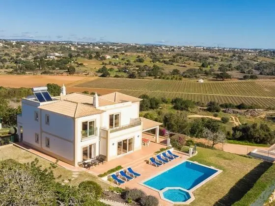Spacious Holiday Home With Swimming Pool in the Village of Albufeira