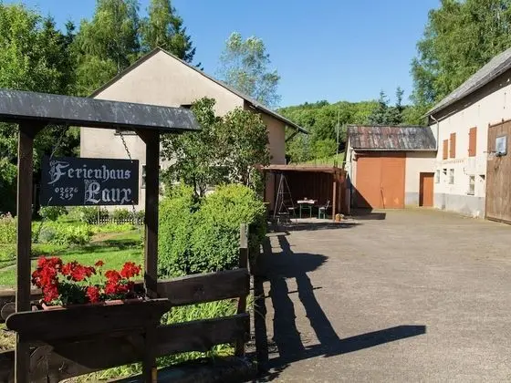 Spacious Holiday Home in Ulmen With Garden - İç Mekan