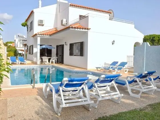 Spacious Holiday Home in Vilamoura With Private Pool