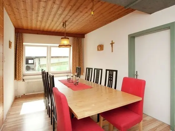 Spacious Holiday Home in Wenns near Ski Area - Yerinde Yemek