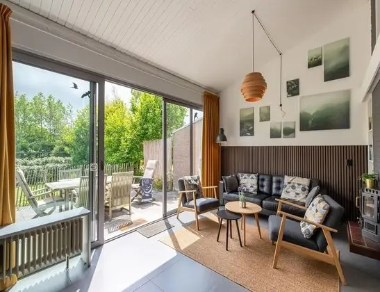 Spacious Holiday Home Within Walking Distance of the Beach, in Nieuwvlietbad - Öne Çıkan Resim
