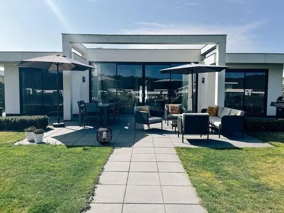 Spacious Holiday Home in Zeewolde With Garden and Jetty