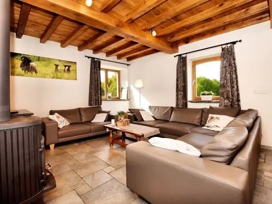 Spacious House in Authentic Ardennes Style With Beautiful, Sunny Garden - Oda Düzeni
