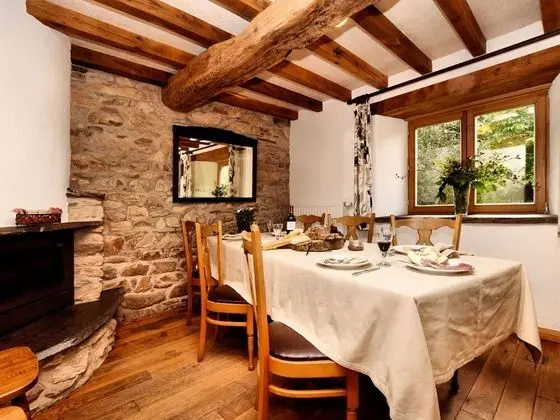 Spacious House in Authentic Ardennes Style With Beautiful, Sunny Garden - Yerinde Yemek