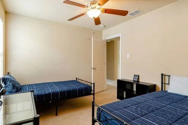 Spacious House BMT Six Flags Seaworld - Oda