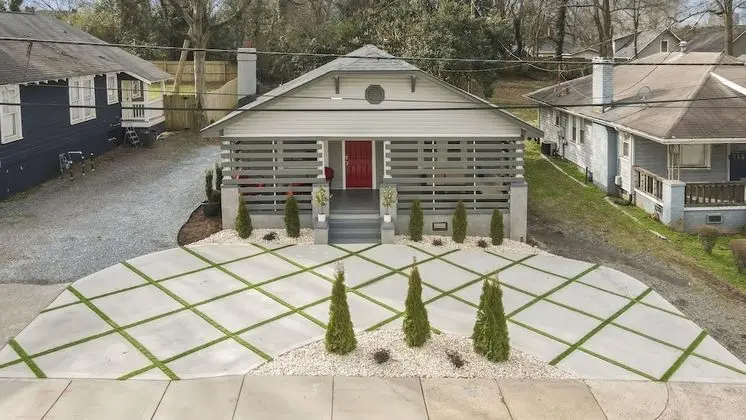 Spacious House in Charlotte - Dış Mekan