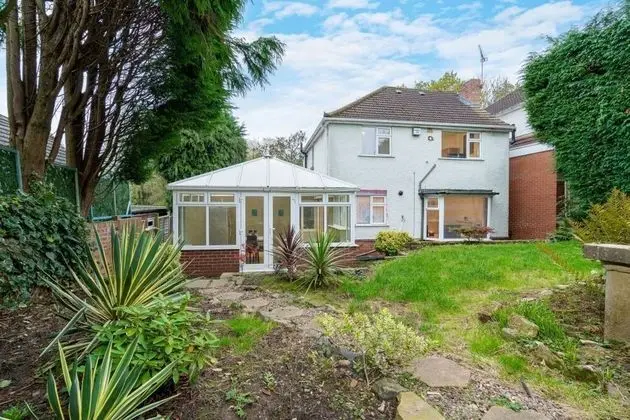 Spacious House With Garage and Garden South of Birmingham Centre - Dış Mekan