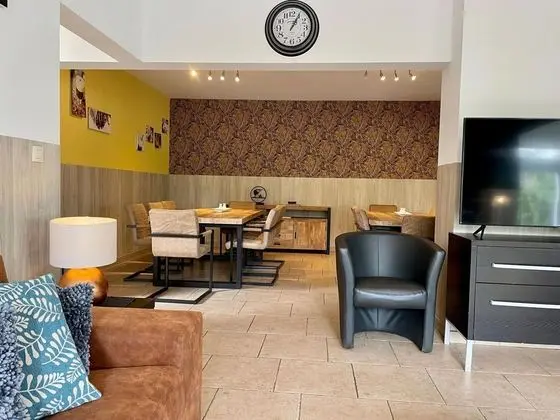 Spacious House in Moulin du Ruy With Sauna and Indoor Pool - Yerinde Yemek