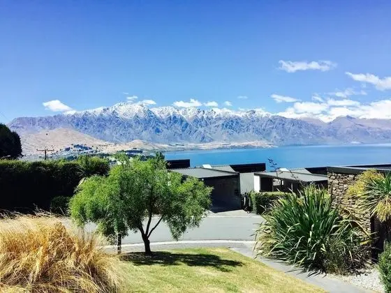 Spacious Lake View Townhouse Unbelievable SPA