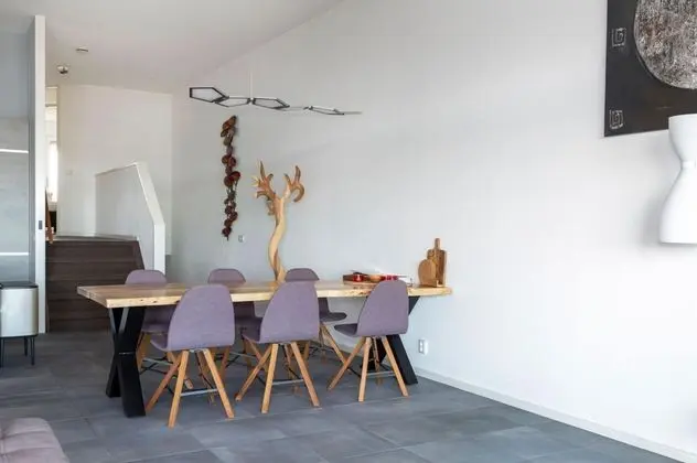 Spacious, Luxuriously Designed Apartment With a Beautiful View of the Harbor - Yerinde Yemek