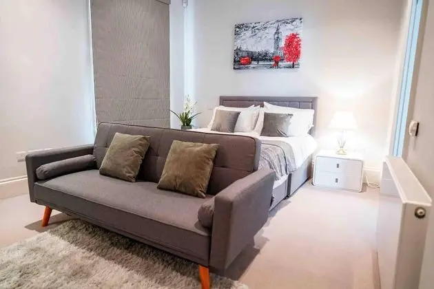 Spacious & Modern 3brs House in Central London