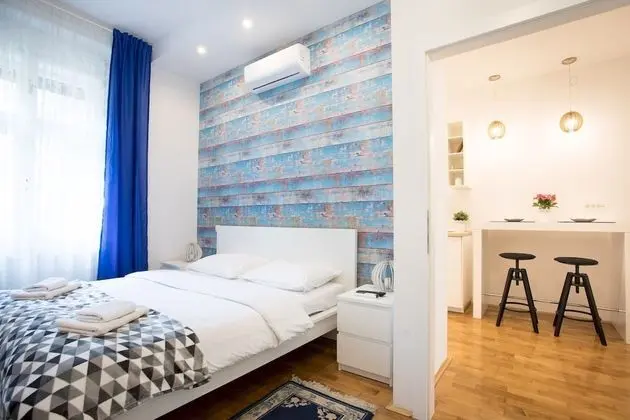 Spacious and Modern Central Triplex- Free Parking! - Öne Çıkan Resim