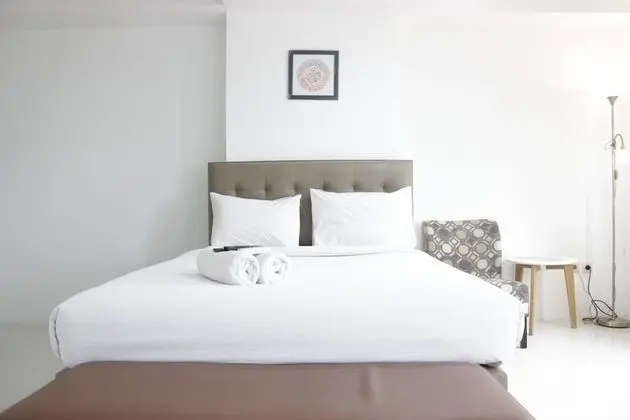Spacious And Modern Studio Room Apartment At Grand Asia Afrika