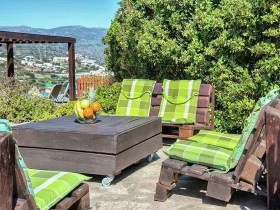 Spacious Villa near Sea in Elounda - Dış Mekan