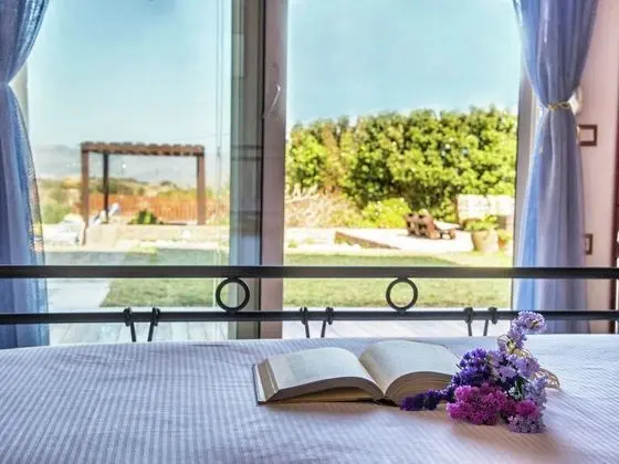 Spacious Villa near Sea in Elounda - Oda