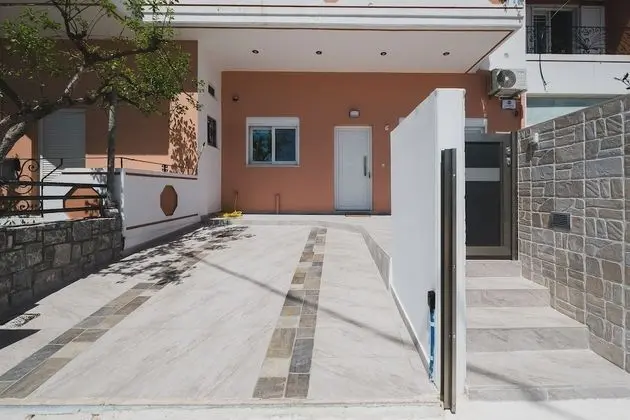 Spacious & New fully equipped Home with Parking - Dış Mekan