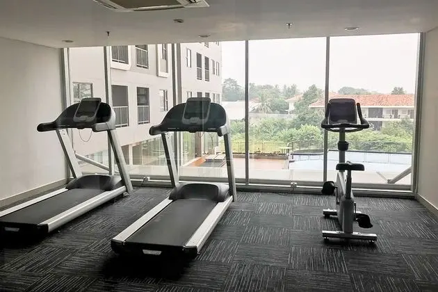 Spacious And Nice 2Br Apartment At Royal Olive Residence - Fitness
