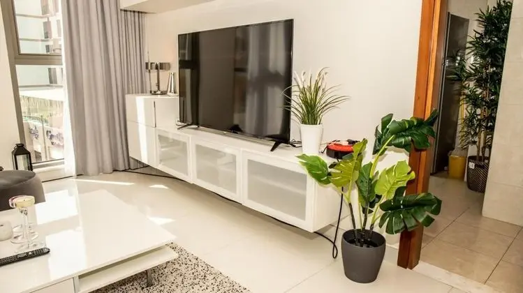 Spacious One-bedroom Apartment at Al-jaddaf - Oda