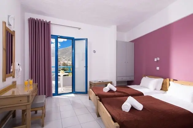 Spacious One Bedroom Apt With Lovely Mountain View