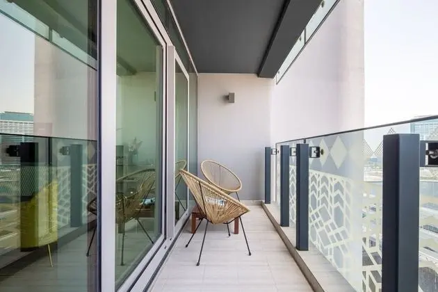 Spacious & Ornate 1BR Apt In Jaddaf Waterfront - İç Mekan