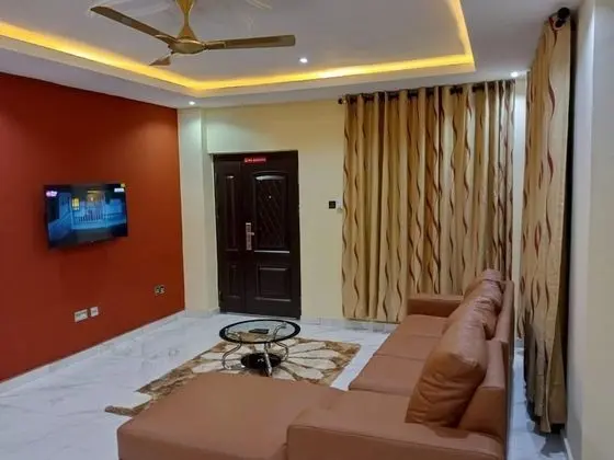 Spacious & Outstanding 3-bed Furnished Apartment