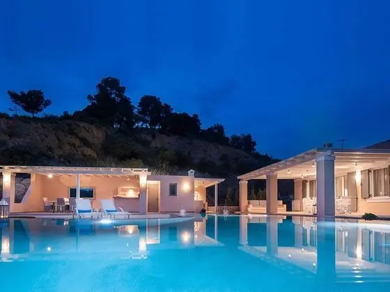 Spacious Villa in Peloponnese With Pool - Havuz