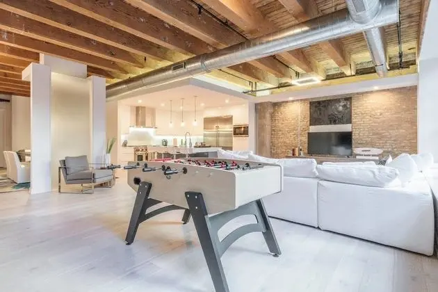 Spacious & Private 3 BDR Luxury Condo in Downtown - Oda Düzeni