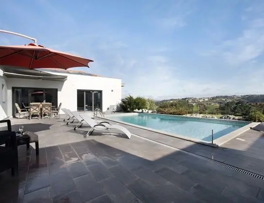Spacious Villa in Salir de Mato With Private Pool, Terrace - Havuz