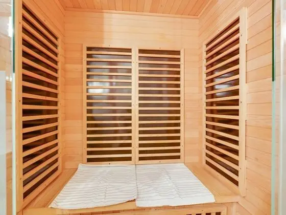 Spacious Villa With Sauna in Mittersill - Spa