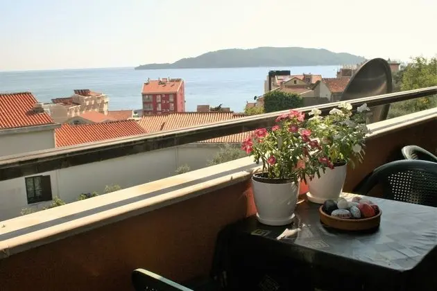 Spacious Sea View Apartment - Dış Mekan