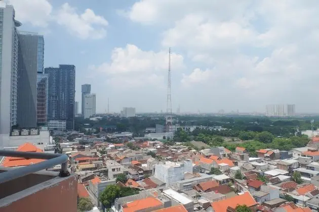 Spacious And Serene 1Br Apartment At Taman Beverly