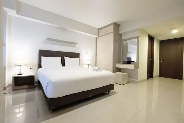 Spacious Studio Apartment @ The H Residence near MT Haryono - İç Mekan