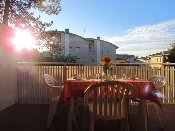 Spacious Studio Apartment Near Pluto Beach Lido dei Pini - Beach Place Included