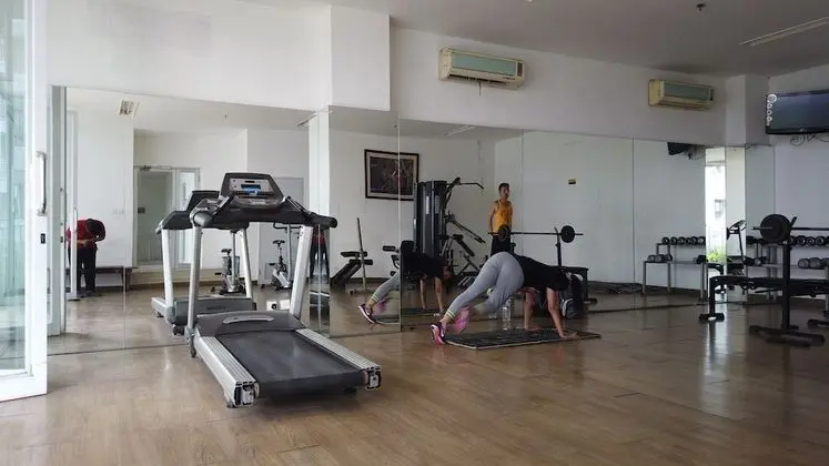 Spacious Studio The Lavande Residence Apartment near Kota Kasablanka - Fitness