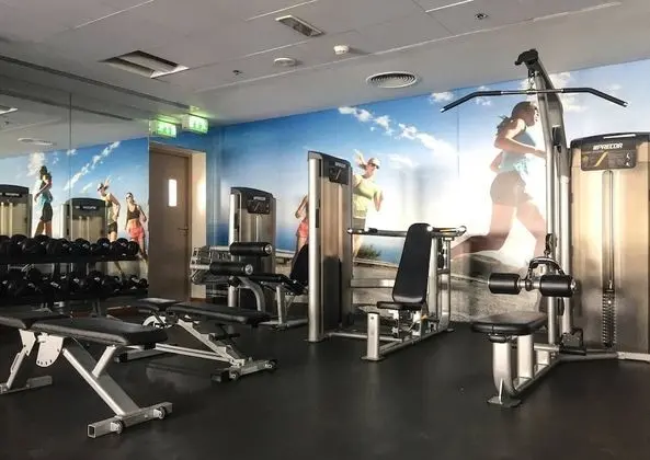 Spacious Studio in new 8 Boulevard Walk! - İç Mekan