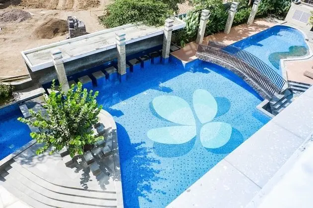 Spacious Studio Room Apartment at Grand Sungkono Lagoon - Dış Mekan