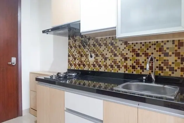 Spacious Studio Room Apartment at Grand Sungkono Lagoon - Mutfak