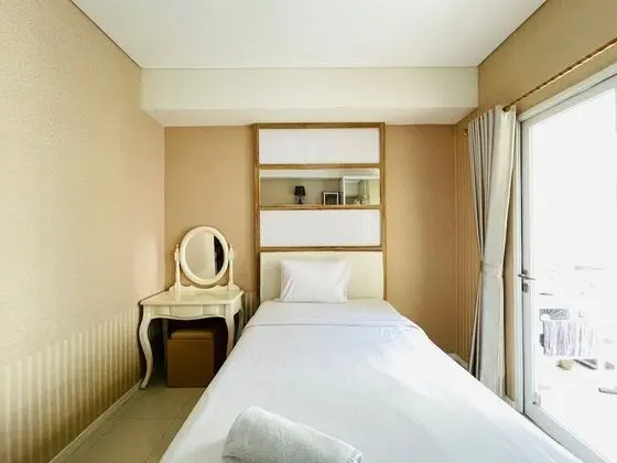 Spacious Studio Room Apartment At Parahyangan Residence - Oda