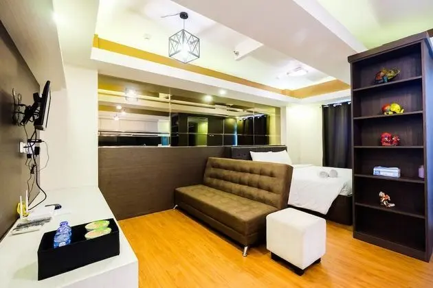 Spacious Studio Room at Green Pramuka Apartment - Öne Çıkan Resim