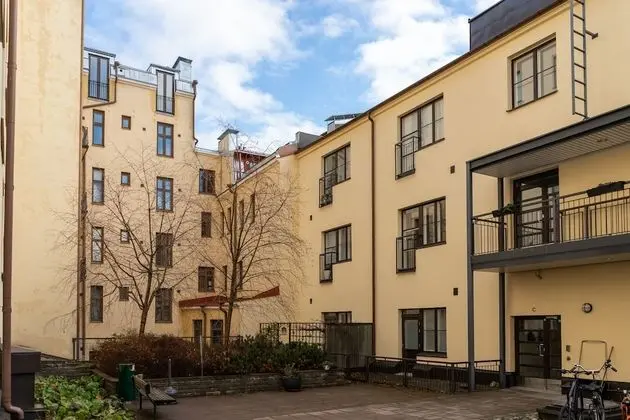 Spacious studio with sauna in Ullanlinna