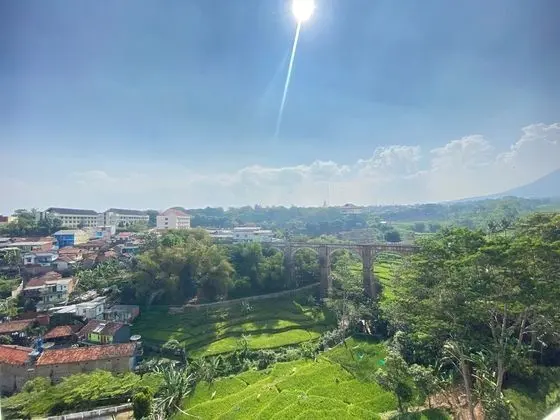 Spacious Studio at Taman Melati Jatinangor Apartment near UNPAD - Dış Mekan