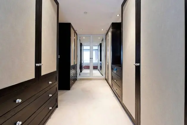 Spacious & Tasteful 4-bed House in Holland Park - İç Mekan