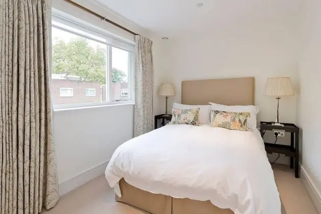 Spacious & Tasteful 4-bed House in Holland Park - İç Mekan