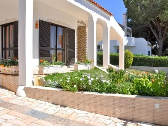 Spacious Villa in the Typical Portuguese Style With Private Swimming Pool Near Vilamoura