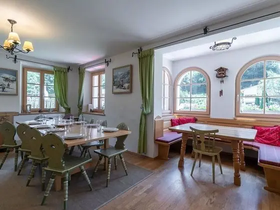 Spacious Villa in Zell am See near Ski Area - Yerinde Yemek