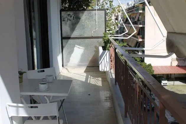 Spacy stay Central Athinian Apartment