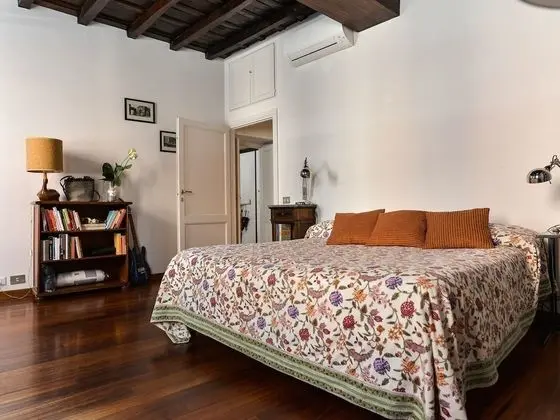 Spanish Steps Apartment