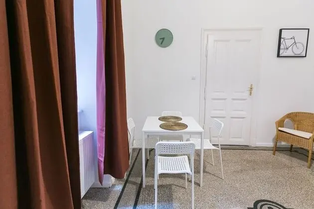 Sparkling Ernesto IV - Oda Düzeni